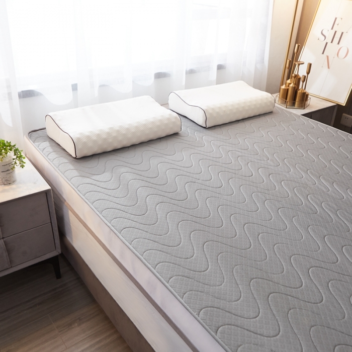 91家纺网 家纺一手货源 找家纺 欣罗兰垫业 2022新款床垫 针织波浪灰