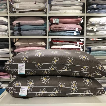 91家纺网 家纺一手货源 找家纺 （总）剑桥枕业 热熔单人舒适立体磨毛印花枕芯菊花系列三色