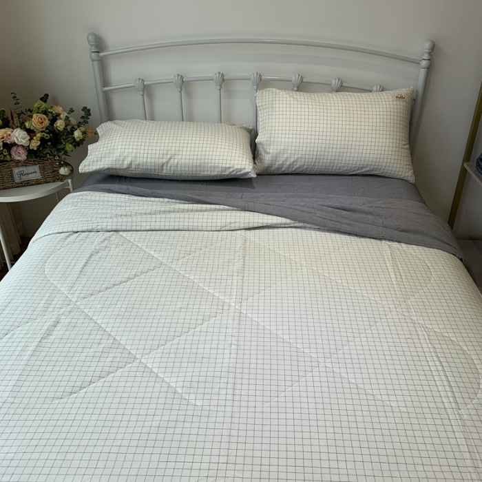 91家纺网 家纺一手货源 找家纺 久典家居 2020新款色织水洗棉夏被 白格