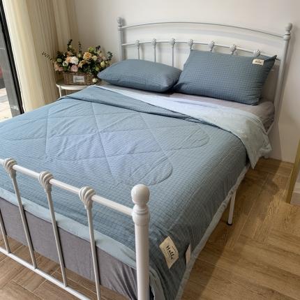 91家纺网 家纺一手货源 找家纺 久典家居 2020新款色织水洗棉夏被 蓝格