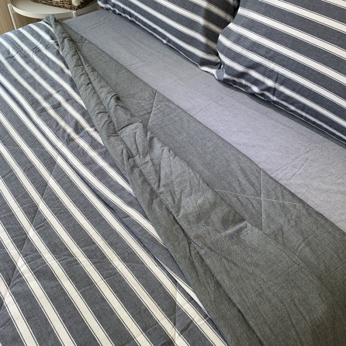 91家纺网 家纺一手货源 找家纺 久典家居 2020新款色织水洗棉夏被 中灰条