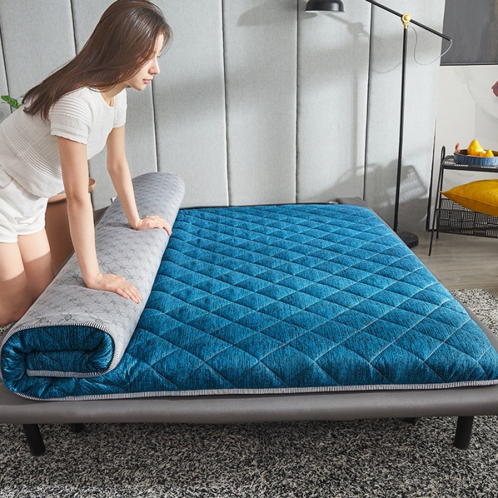 91家纺网 家纺一手货源 找家纺 欣罗兰 2022新款纯色单边磨毛床垫 迷雾 蓝