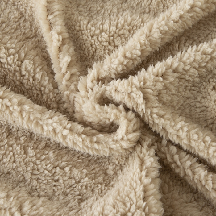 91家纺网 家纺一手货源 找家纺 卡奥 欧式纯色长毛羊羔绒毛毯沙发毯子加厚盖毯空调毯卡其色