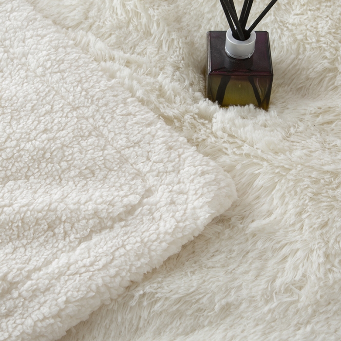 91家纺网 家纺一手货源 找家纺 卡奥 欧式纯色长毛羊羔绒毛毯沙发毯子加厚盖毯空调毯温馨米