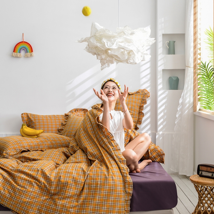 91家纺网 家纺一手货源 找家纺 久典家居 2020新款色织水洗棉四件套花边款水果格系列南瓜格