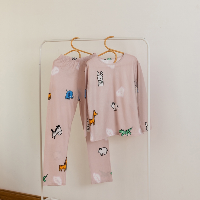 91家纺网 家纺一手货源 找家纺 风向标家纺 2020新款针织印花家居服 萌宠-套装