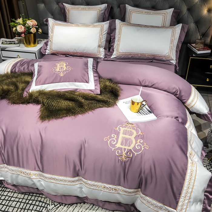 91家纺网 家纺一手货源 找家纺 安妮家居 2020新款TB大牌风贡缎全棉四件套影棚图 豆沙紫