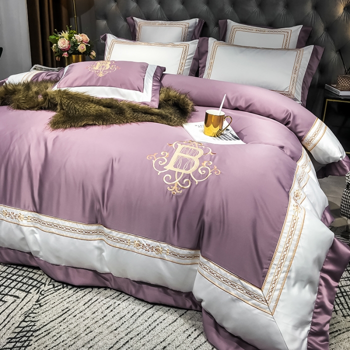 91家纺网 家纺一手货源 找家纺 安妮家居 2020新款TB大牌风贡缎全棉四件套影棚图 豆沙紫