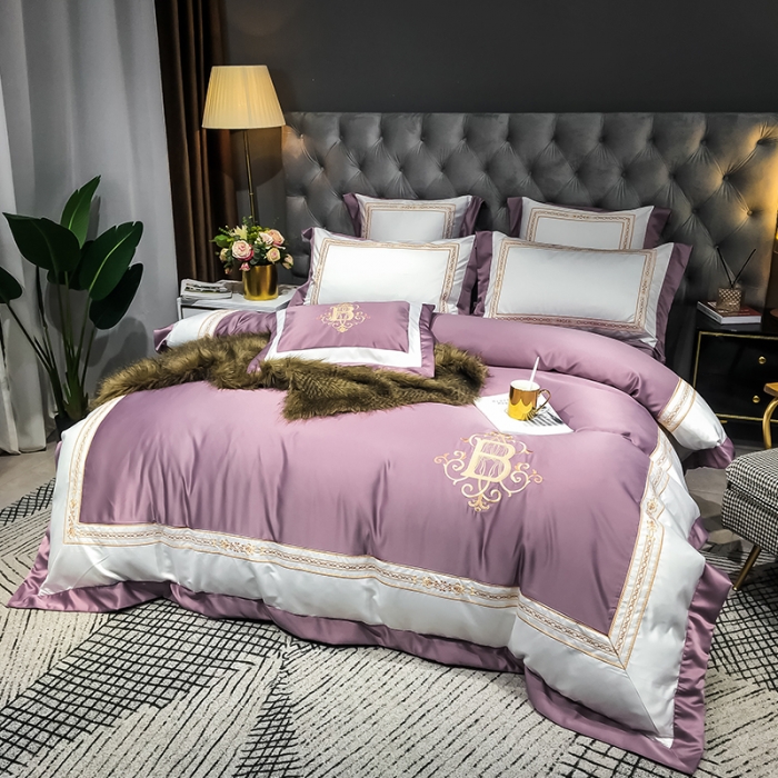 91家纺网 家纺一手货源 找家纺 安妮家居 2020新款TB大牌风贡缎全棉四件套影棚图 豆沙紫