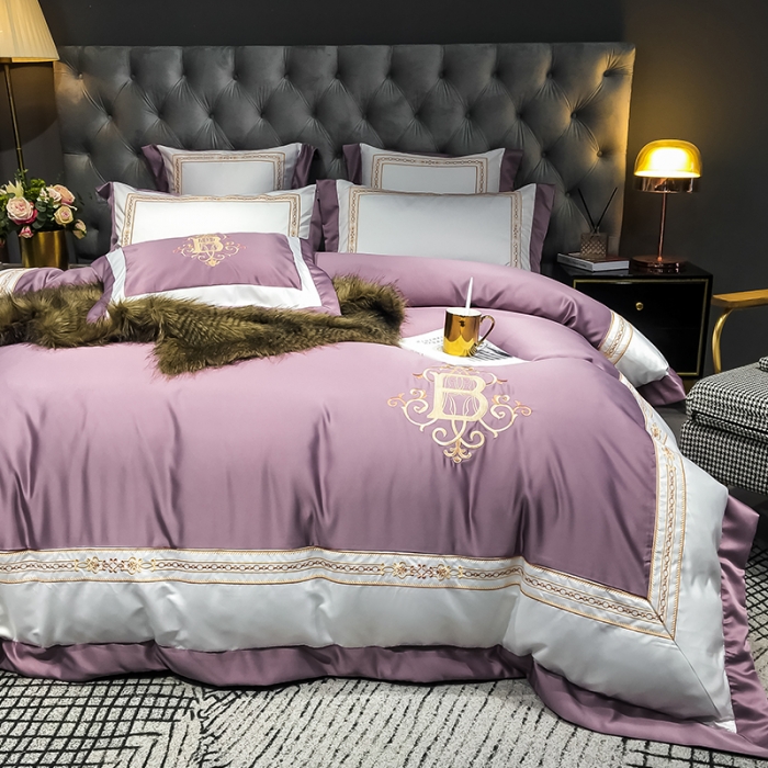 91家纺网 家纺一手货源 找家纺 安妮家居 2020新款TB大牌风贡缎全棉四件套影棚图 豆沙紫