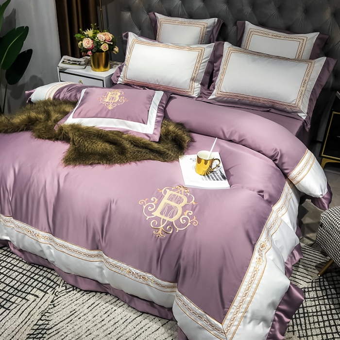 91家纺网 家纺一手货源 找家纺 安妮家居 2020新款TB大牌风贡缎全棉四件套影棚图 豆沙紫