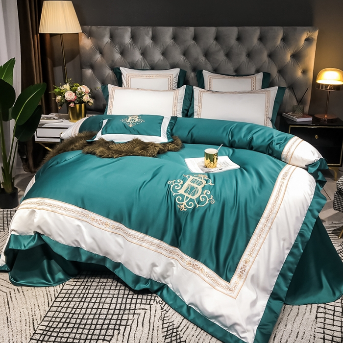 91家纺网 家纺一手货源 找家纺 安妮家居 2020新款TB大牌风贡缎全棉四件套影棚图 墨绿