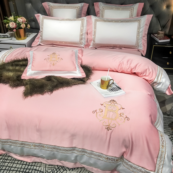 91家纺网 家纺一手货源 找家纺 安妮家居 2020新款TB大牌风贡缎全棉四件套影棚图 玉粉