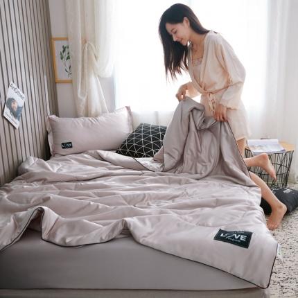 91家纺网 家纺一手货源 找家纺 （总）梦镜家纺2025新款水洗真丝可机洗冰丝夏被夏凉被子被芯