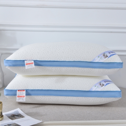 91家纺网 家纺一手货源 找家纺 兴丝露枕芯 整块棉水洗热熔枕头 定型枕