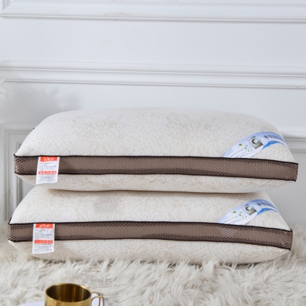 91家纺网 家纺一手货源 找家纺 兴丝露枕芯 整块棉水洗热熔枕头 定型枕