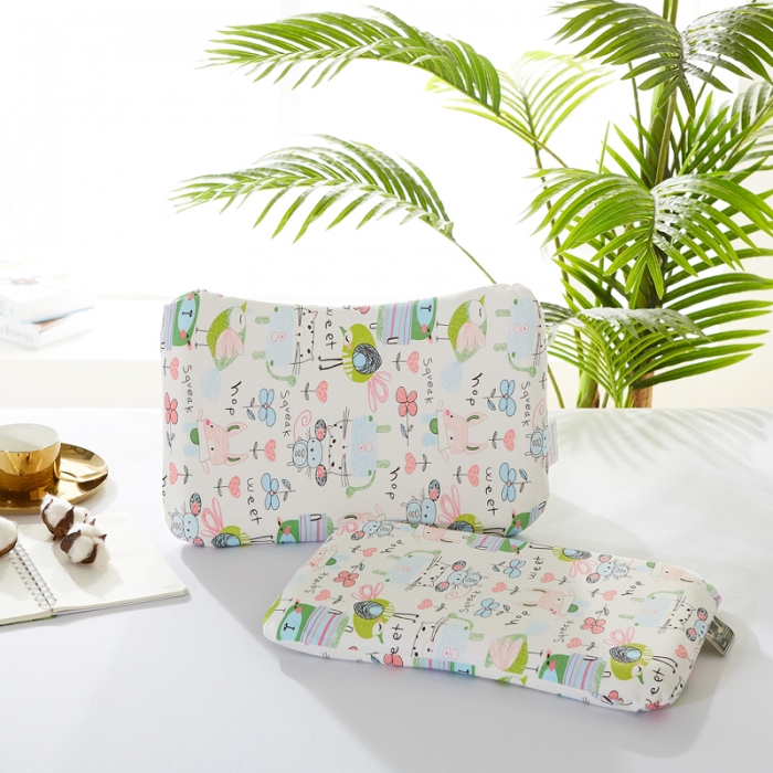 91家纺网 家纺一手货源 找家纺 萌番宝 新款婴儿薄定型乳胶枕头43*28*3cm 花花世界