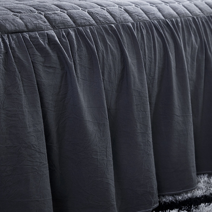 91家纺网 家纺一手货源 找家纺 十个点家纺2020新款夹棉单件床裙 黑青年