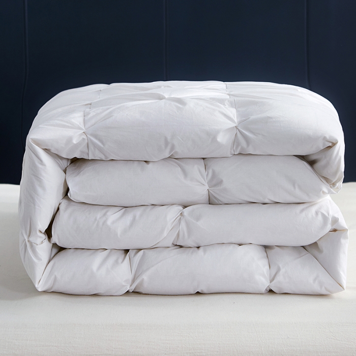 91家纺网 家纺一手货源 找家纺 俏企鹅 2025新款羽绒被 白色
