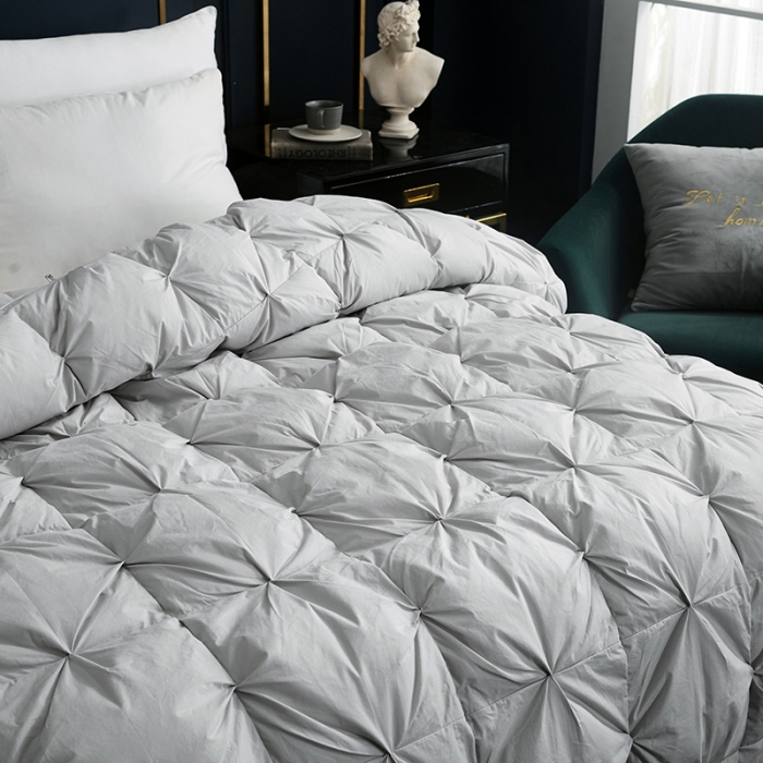 91家纺网 家纺一手货源 找家纺 俏企鹅 2025新款羽绒被 灰色