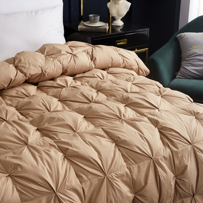 91家纺网 家纺一手货源 找家纺 俏企鹅 2025新款羽绒被 咖啡色