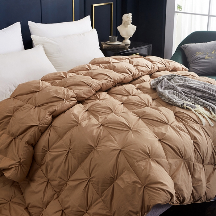 91家纺网 家纺一手货源 找家纺 俏企鹅 2025新款羽绒被 咖啡色