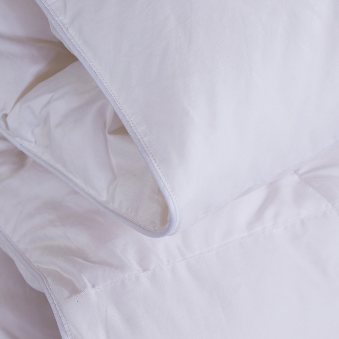 91家纺网 家纺一手货源 找家纺 俏企鹅 2025新款柔赛丝水立方羽绒被 白色