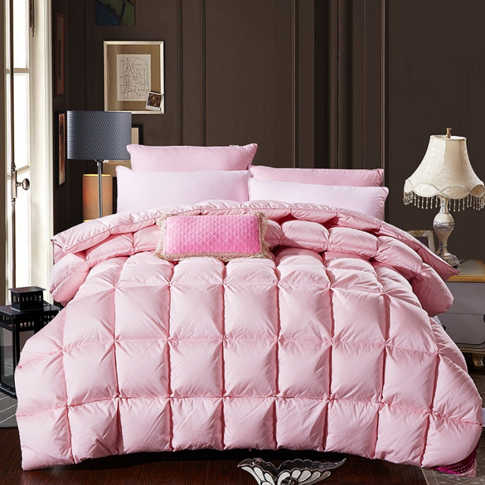 91家纺网 家纺一手货源 找家纺 （总）俏企鹅 2025新款柔赛丝面包格羽绒被