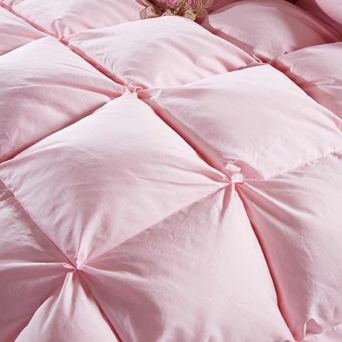 91家纺网 家纺一手货源 找家纺 （总）俏企鹅 2025新款柔赛丝面包格羽绒被