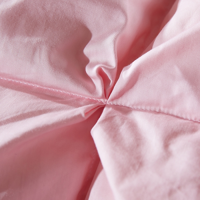 91家纺网 家纺一手货源 找家纺 俏企鹅 2025新款柔赛丝面包格羽绒被 粉色