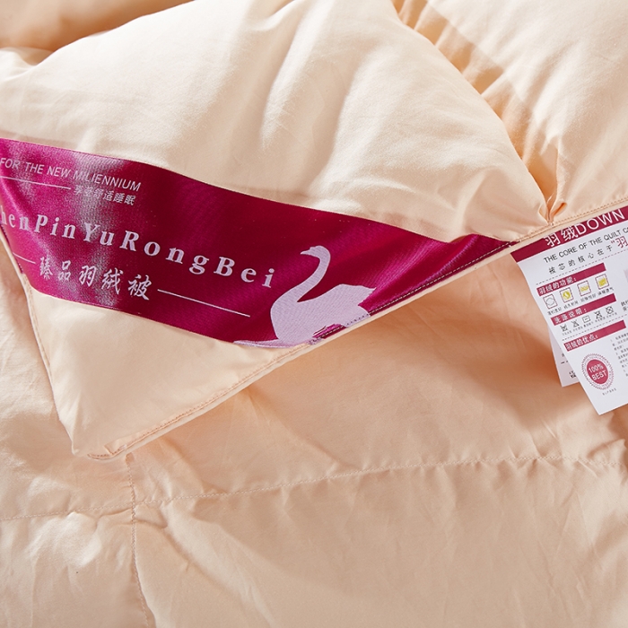 91家纺网 家纺一手货源 找家纺 俏企鹅 2025新款柔赛丝面包格羽绒被 土豪金