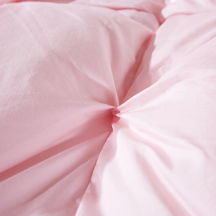 91家纺网 家纺一手货源 找家纺 俏企鹅 2025新款柔赛丝米字格羽绒被 粉色