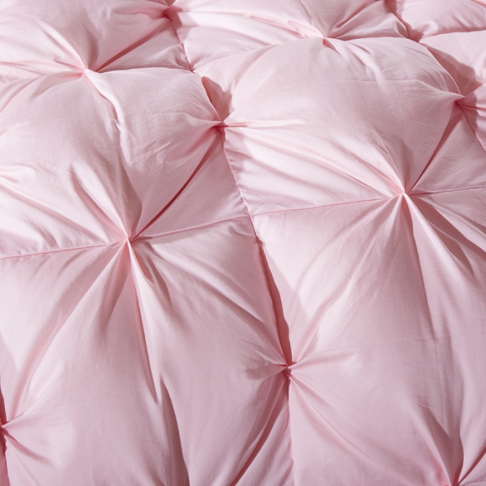 91家纺网 家纺一手货源 找家纺 俏企鹅 2025新款柔赛丝米字格羽绒被 粉色