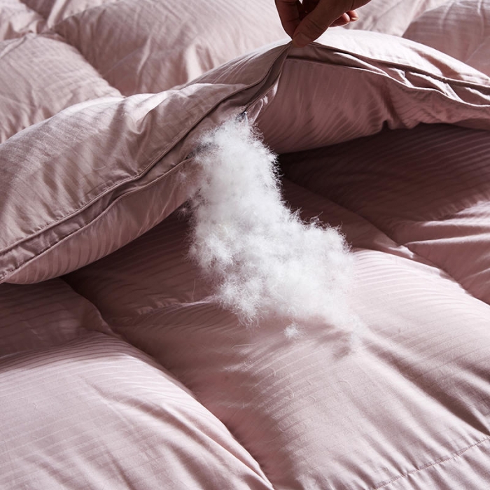 91家纺网 家纺一手货源 找家纺 （总）俏企鹅 2025新款100支全棉缎条羽绒被