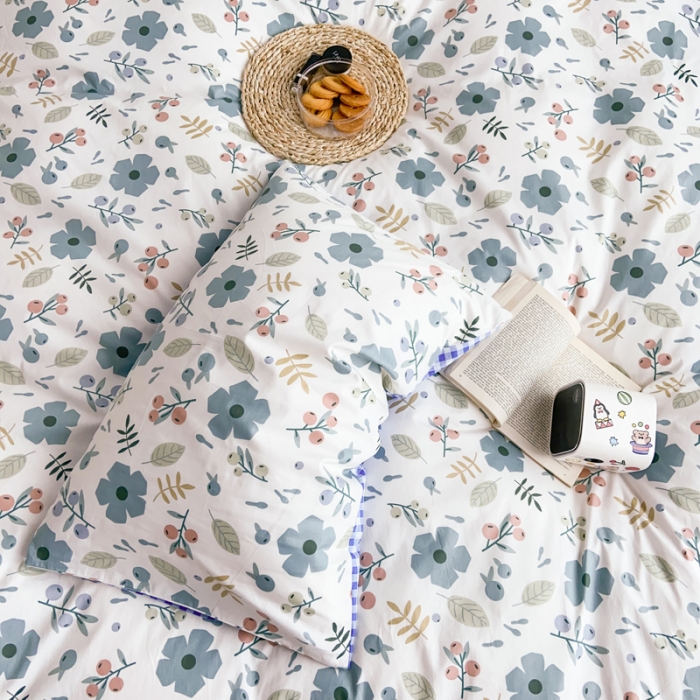 91家纺网 家纺一手货源 找家纺 窝米 2020新款13370小清新花卉风系列四件套 一芳蓝