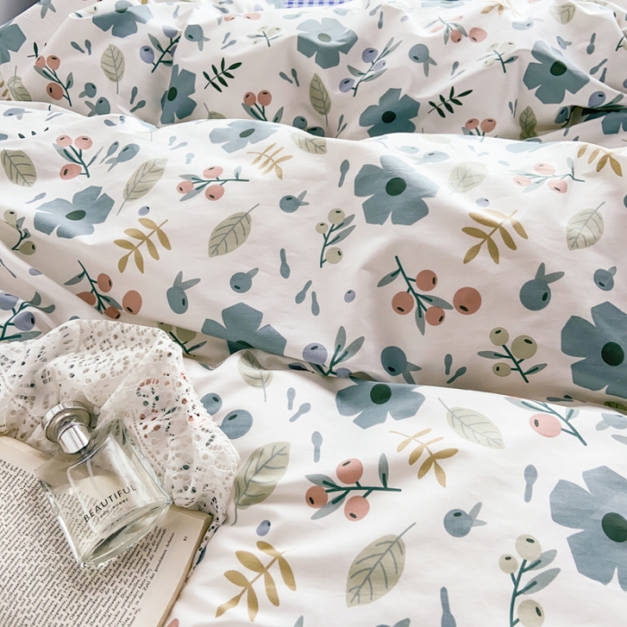 91家纺网 家纺一手货源 找家纺 窝米 2020新款13370小清新花卉风系列四件套 一芳蓝