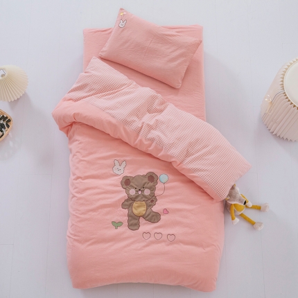 91家纺网 家纺一手货源 找家纺 A类全棉水洗棉儿童套件幼儿园被子三件套宝宝午睡六件套 可爱熊
