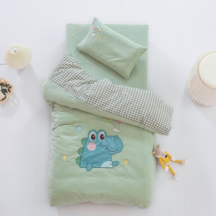91家纺网 家纺一手货源 找家纺 A类全棉水洗棉儿童套件幼儿园被子三件套宝宝午睡六件套气球恐龙