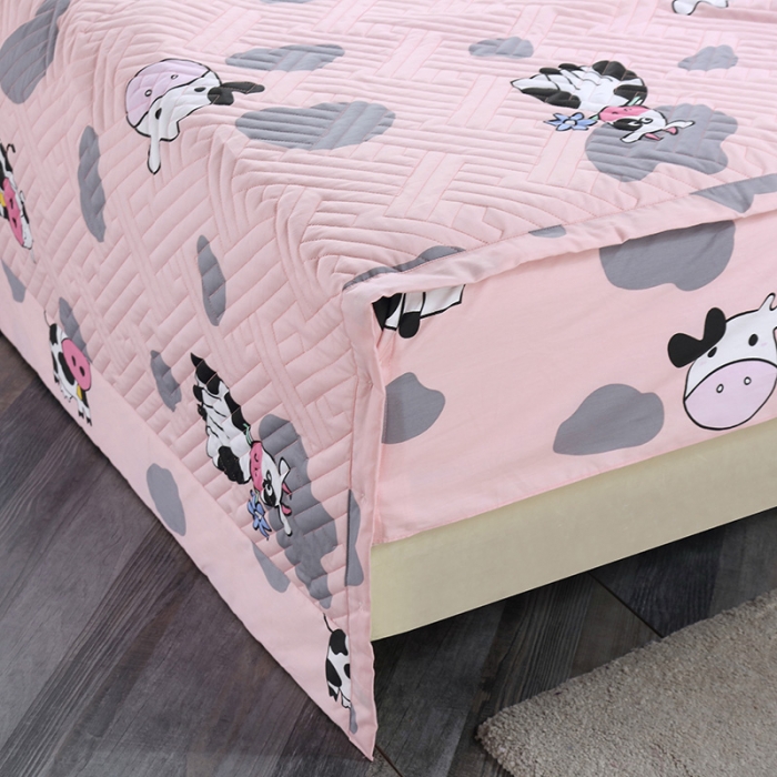 91家纺网 家纺一手货源 找家纺 OL 2021新款13372全棉夹棉活性印染单品床盖 网红小妞-粉