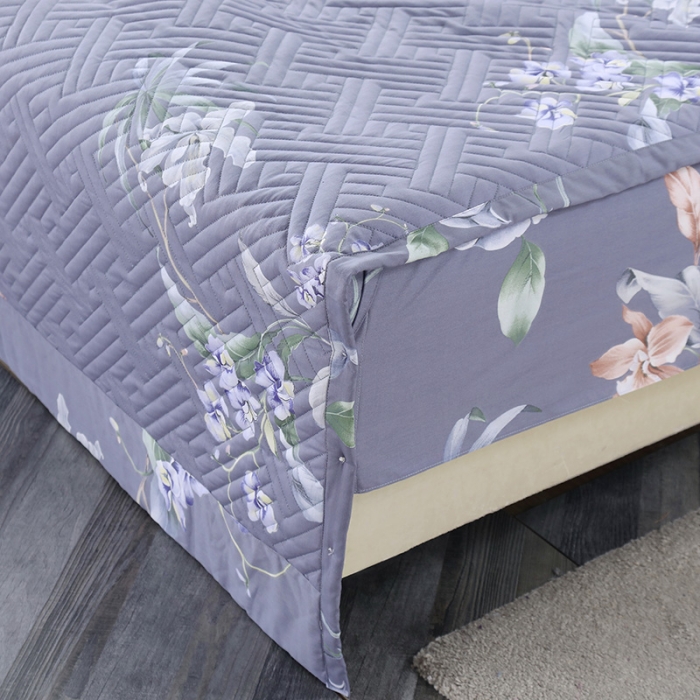 91家纺网 家纺一手货源 找家纺 OL 2021新款13372全棉夹棉活性印染单品床盖 花意阑珊