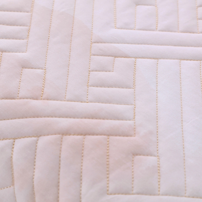 91家纺网 家纺一手货源 找家纺 OL 2021新款13372全棉夹棉活性印染单品床盖 出水芙蓉