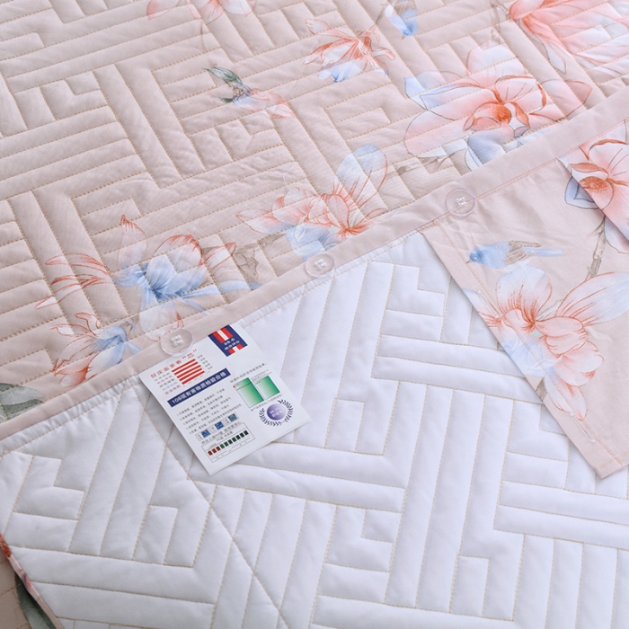 91家纺网 家纺一手货源 找家纺 OL 2021新款13372全棉夹棉活性印染单品床盖 出水芙蓉