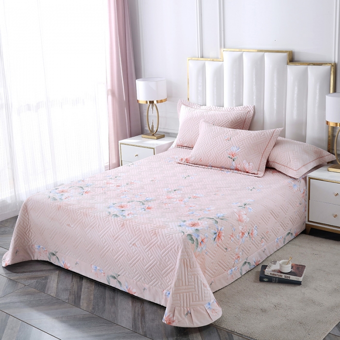 91家纺网 家纺一手货源 找家纺 OL 2021新款13372全棉夹棉活性印染单品床盖 出水芙蓉