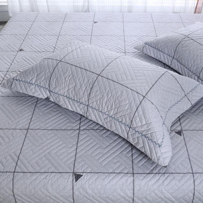 91家纺网 家纺一手货源 找家纺 OL 2021新款13372全棉夹棉活性印染单品枕套 悄悄爱