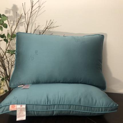 91家纺网 家纺一手货源 找家纺 总-剑桥枕业 全新枕芯法国进口玫瑰精油润肤枕芯48*74/只