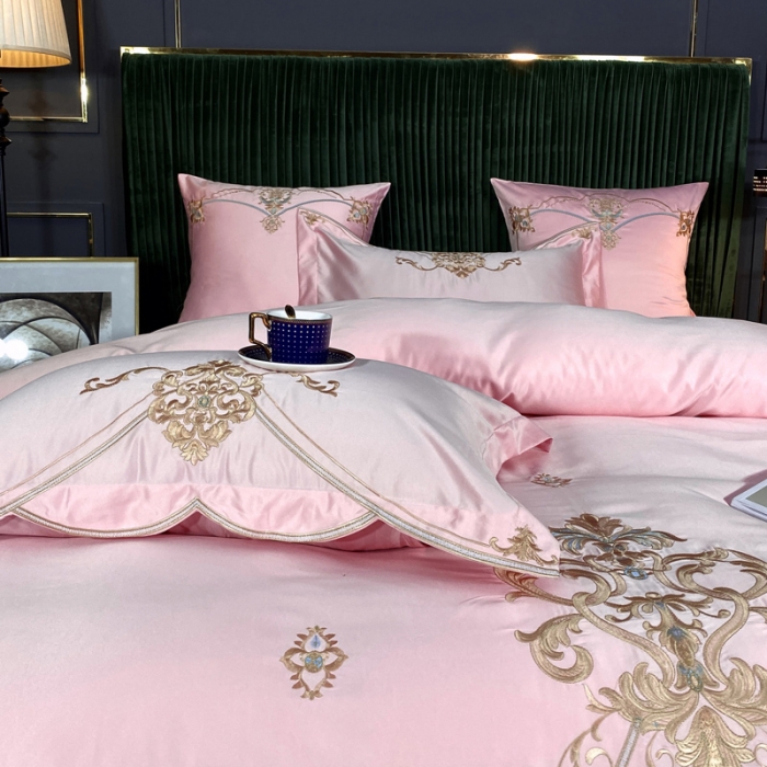 91家纺网 家纺一手货源 找家纺 宅家居60支贡缎真臻品丝B版纯棉刺绣卡瑞娜系列四件套 花瓣粉