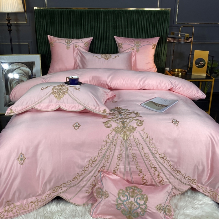 91家纺网 家纺一手货源 找家纺 宅家居60支贡缎真臻品丝B版纯棉刺绣卡瑞娜系列四件套 花瓣粉