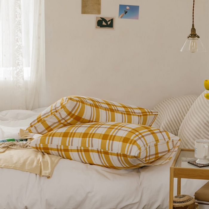 91家纺网 家纺一手货源 找家纺 艾沁 2020新款13372全棉枕套48*74cm 黄白条格