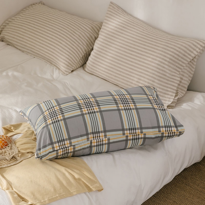 91家纺网 家纺一手货源 找家纺 艾沁 2020新款13372全棉枕套48*74cm 灰条格