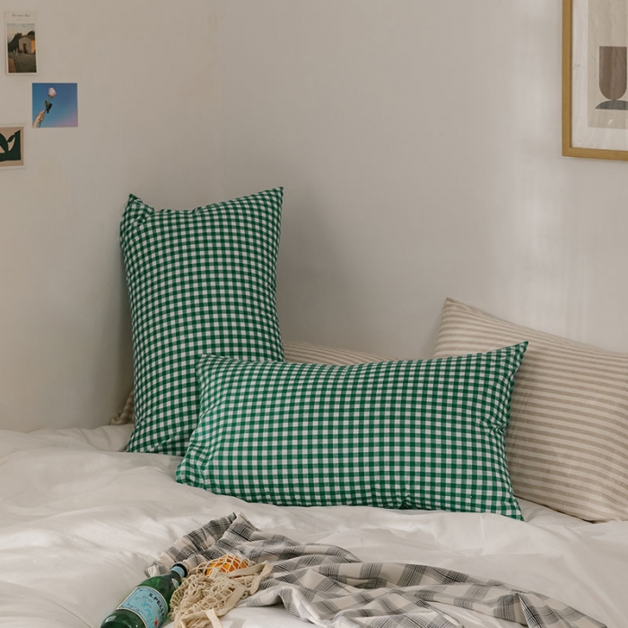 91家纺网 家纺一手货源 找家纺 艾沁 2020新款13372全棉枕套48*74cm 小绿格